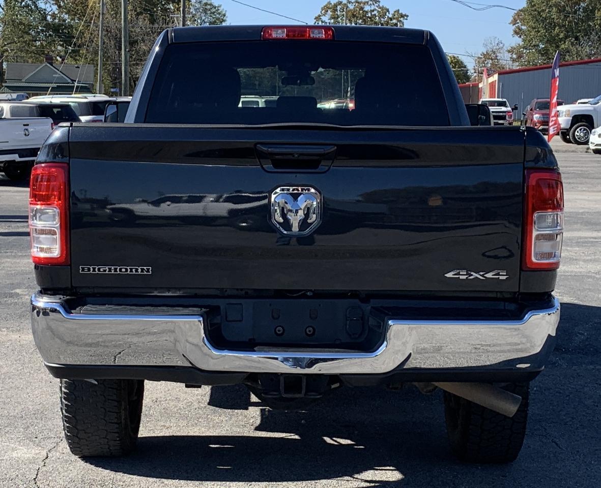 RAM 2500 Tradesman Crew Cab SWB 4WD 2022