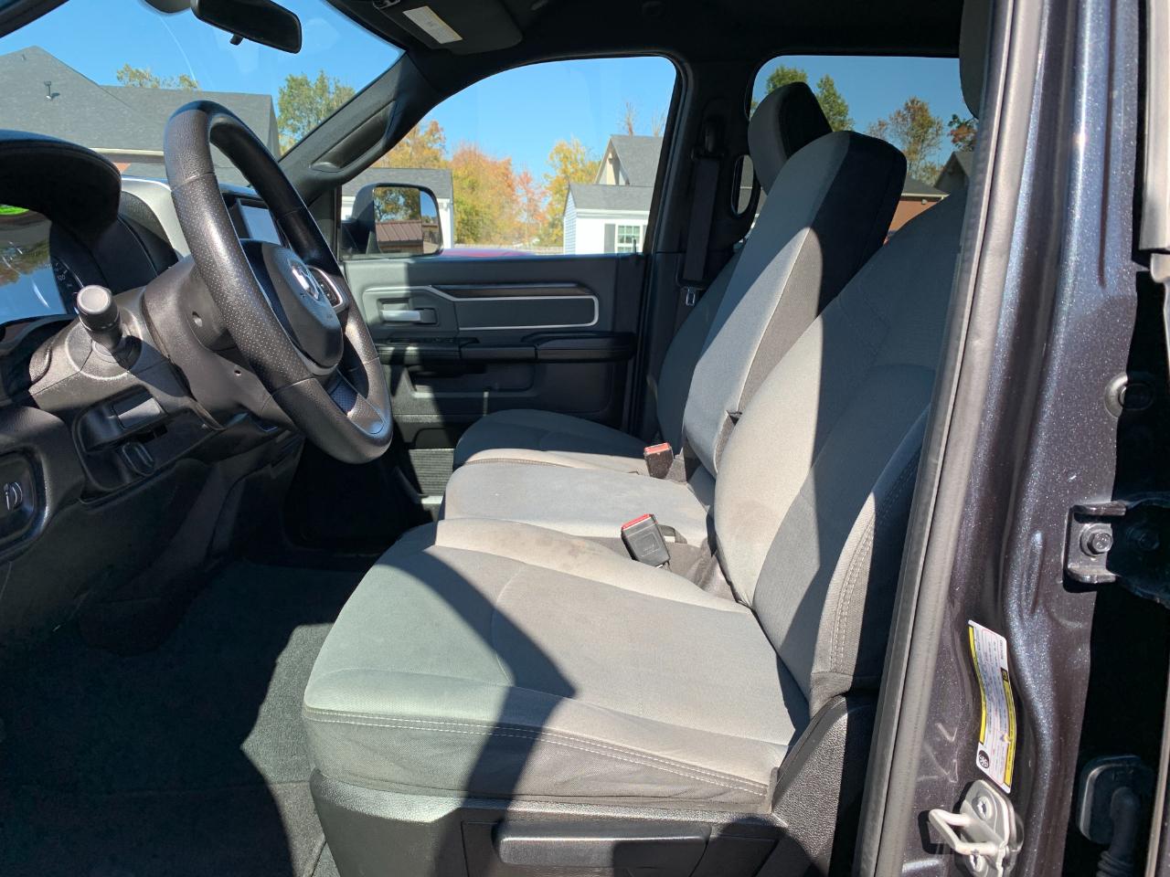 RAM 2500 Tradesman Crew Cab SWB 4WD 2022