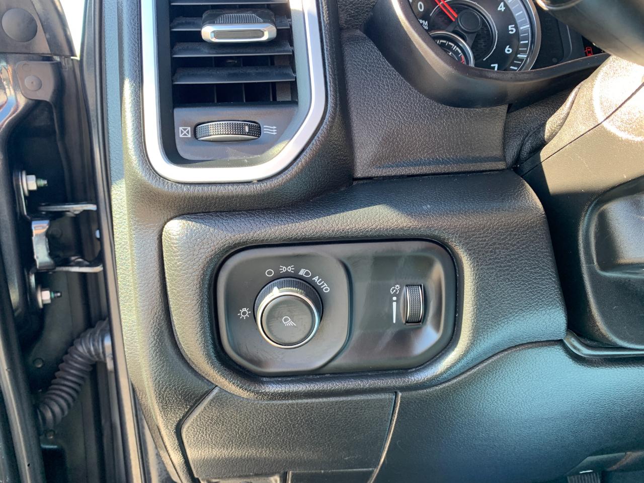 RAM 2500 Tradesman Crew Cab SWB 4WD 2022