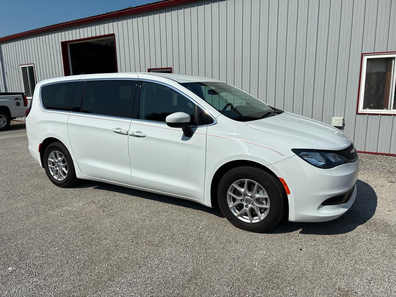 Chrysler Voyager LX 2023