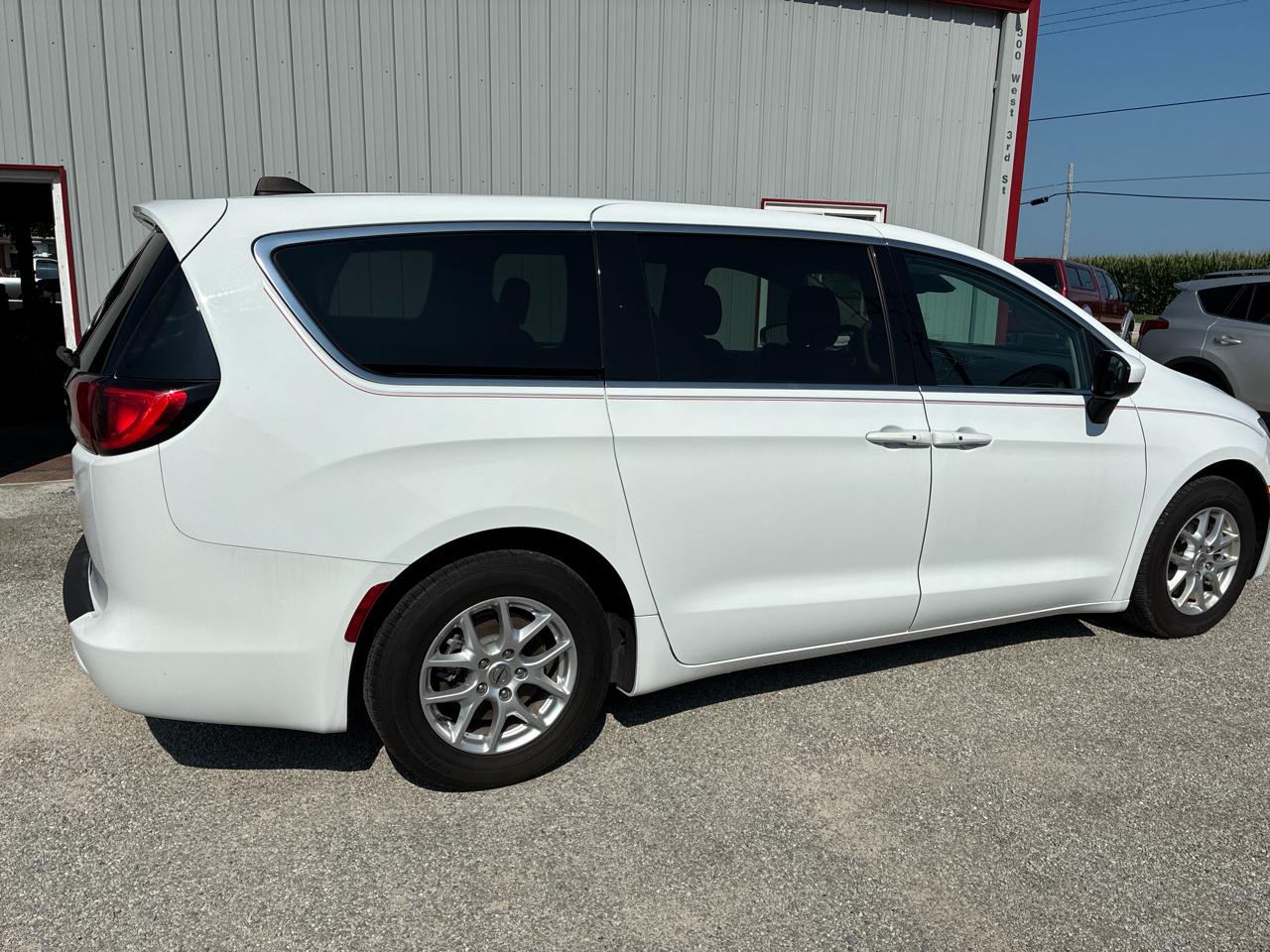 Chrysler Voyager LX 2023