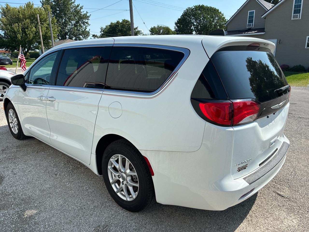 Chrysler Voyager LX 2023
