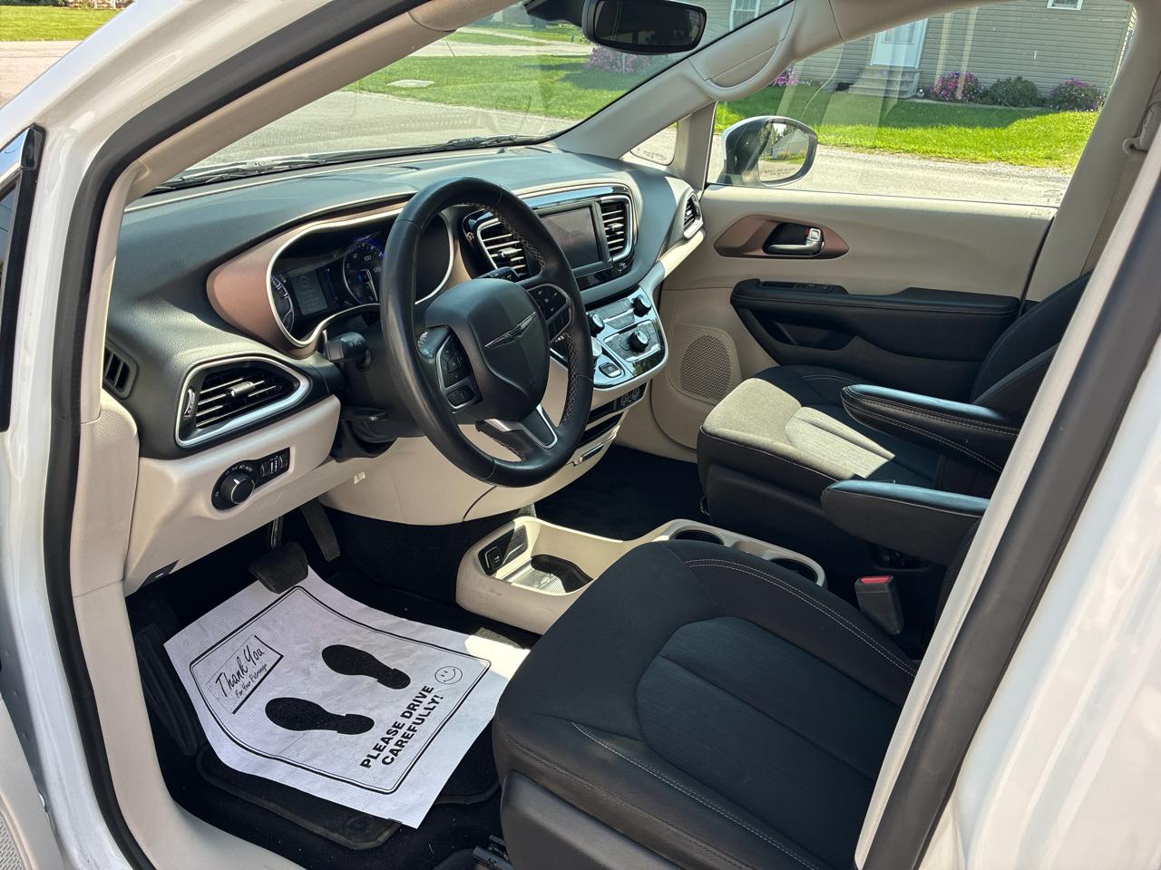 Chrysler Voyager LX 2023