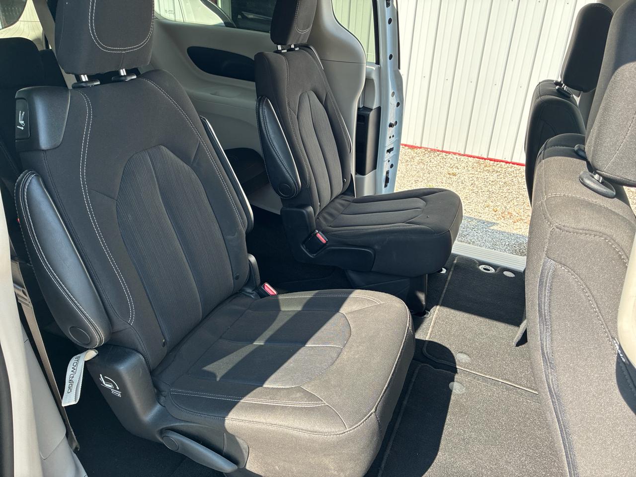 Chrysler Voyager LX 2023