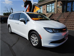 2021 Chrysler Voyager 