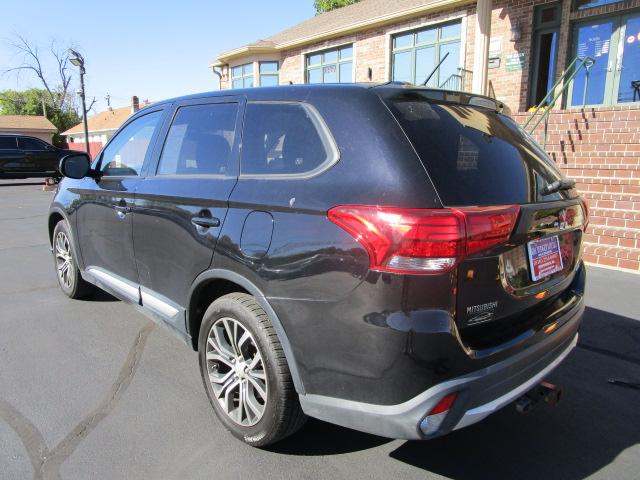 Mitsubishi Outlander AWC 4dr SEL 2016 Mitsubishi Outlander AWC 4dr SEL 2016