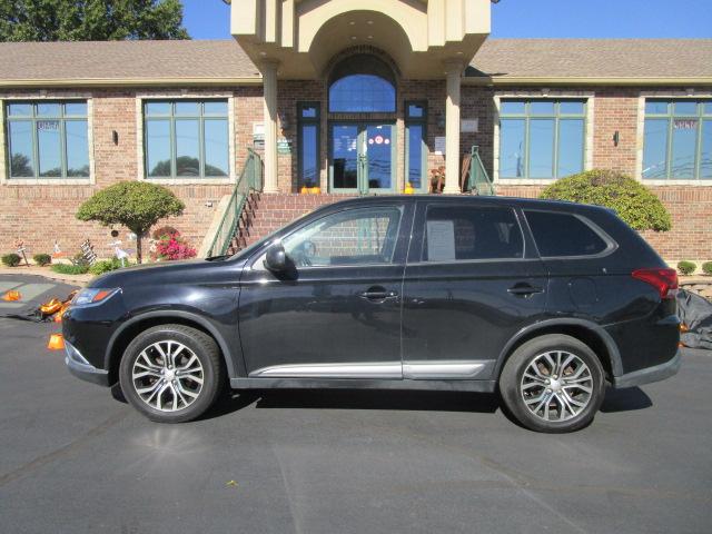 Mitsubishi Outlander AWC 4dr SEL 2016 Mitsubishi Outlander AWC 4dr SEL 2016
