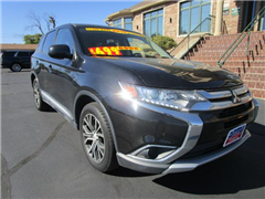 2016 Mitsubishi Outlander  2016 Mitsubishi Outlander