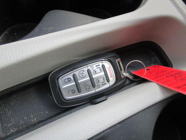 Chrysler Voyager LX FWD 2022