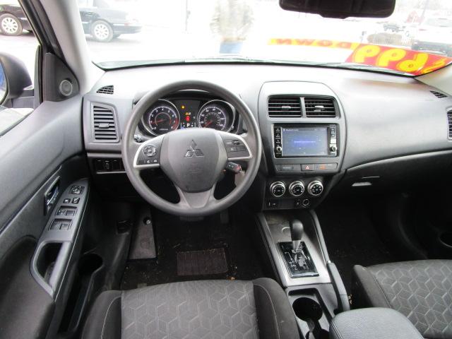 Mitsubishi Outlander Sport ES 2.0 CVT 2021