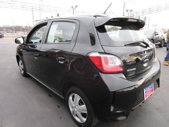 Mitsubishi Mirage ES CVT 2022