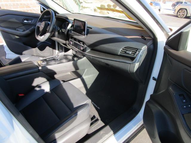 Nissan Rogue AWD SV 2023