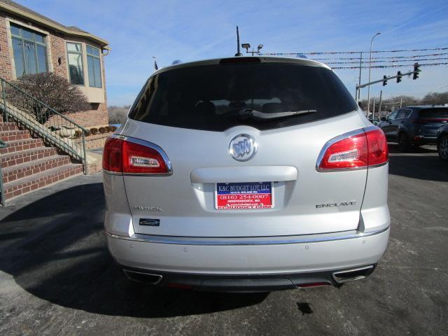 Buick Enclave FWD 4dr Leather 2016