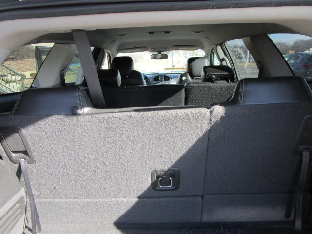 Buick Enclave FWD 4dr Leather 2016