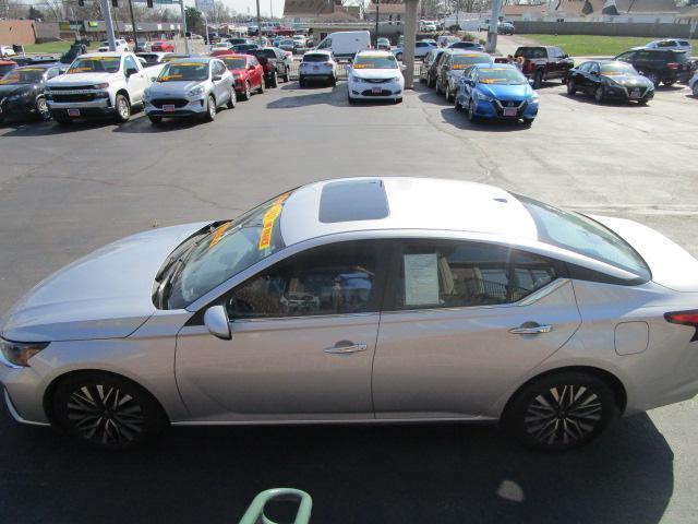 Nissan Altima 2.5 SV Sedan 2023