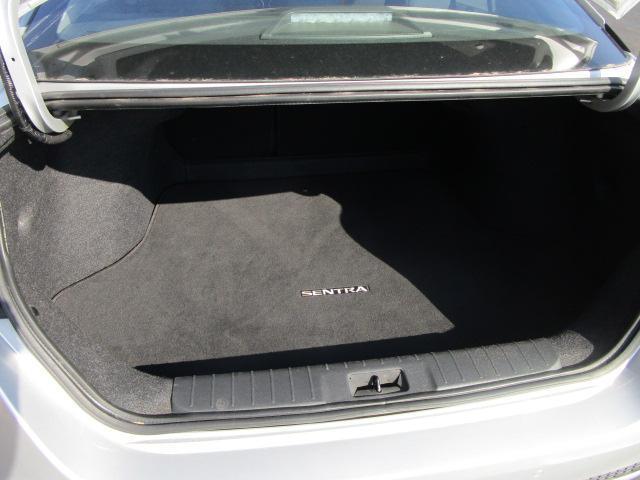 Nissan Sentra SV CVT 2022