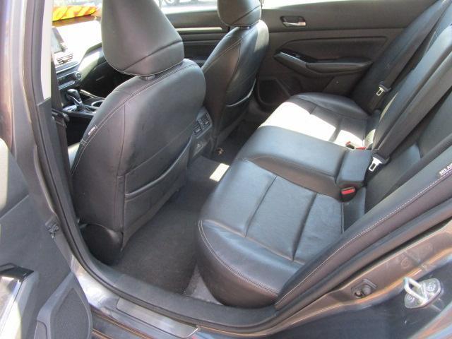 Nissan Altima 2.5 SL AWD Sedan 2022