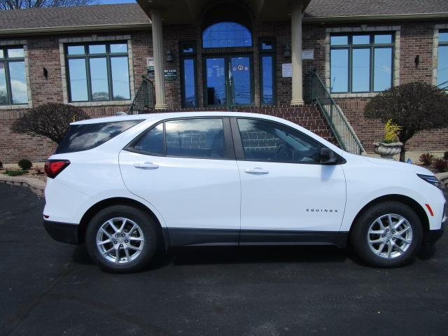 Chevrolet Equinox FWD 4dr LS w/1LS 2022