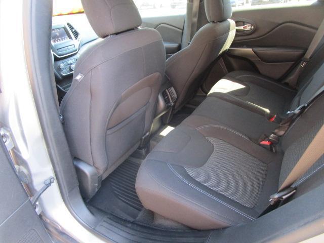 Jeep Cherokee Latitude FWD 2020