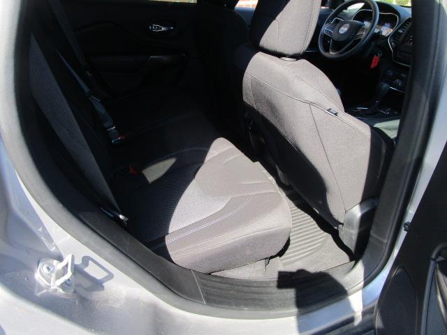 Jeep Cherokee Latitude FWD 2020