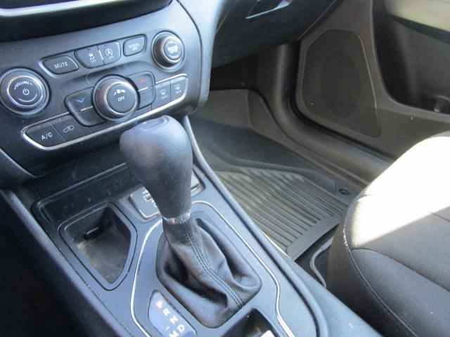 Jeep Cherokee Latitude FWD 2020