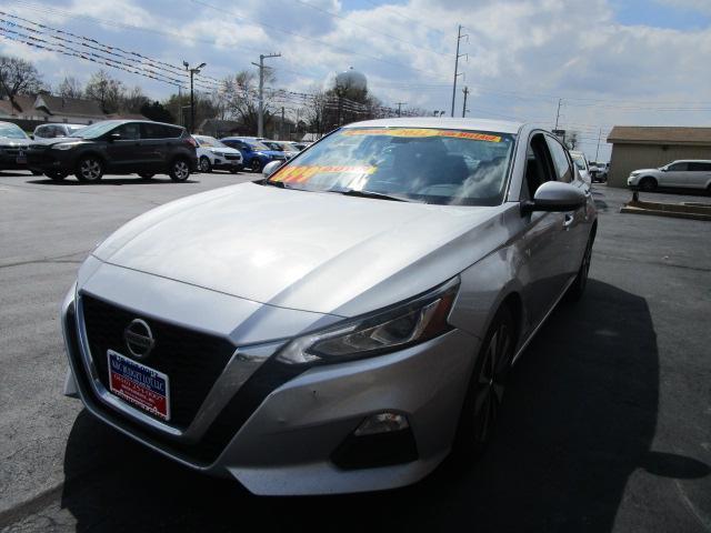 Nissan Altima 2.5 SV Sedan 2022