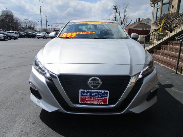 Nissan Altima 2.5 SV Sedan 2022