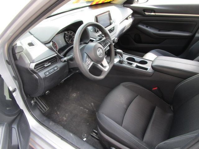 Nissan Altima 2.5 SV Sedan 2022