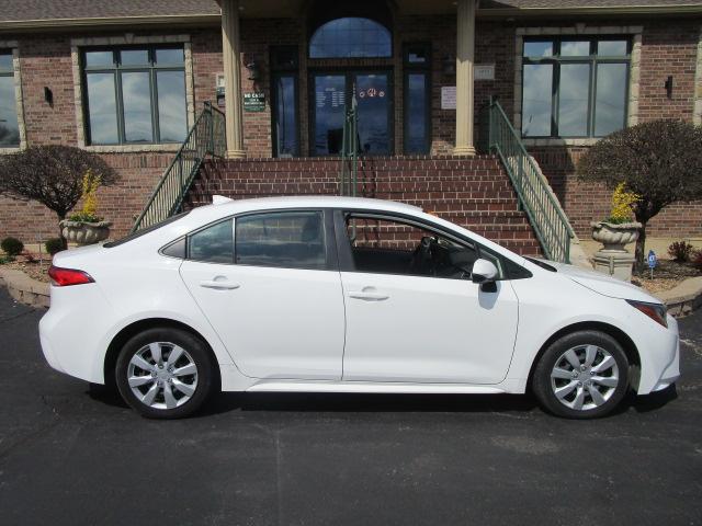 Toyota Corolla LE CVT (Natl) 2022