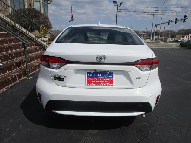 Toyota Corolla LE CVT (Natl) 2022