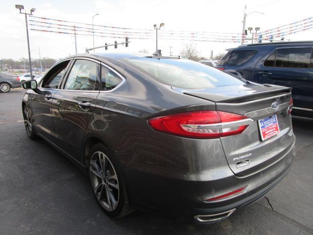 Ford Fusion Titanium FWD 2019