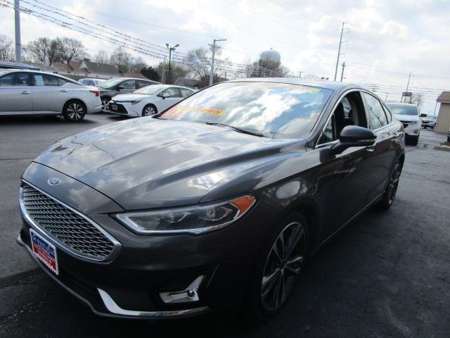 Ford Fusion Titanium FWD 2019