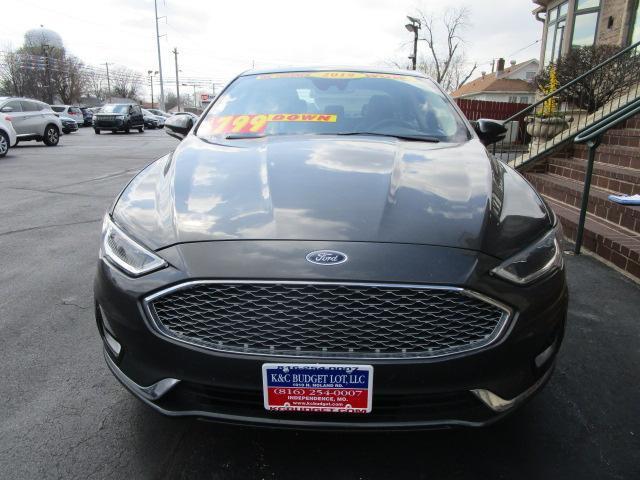 Ford Fusion Titanium FWD 2019