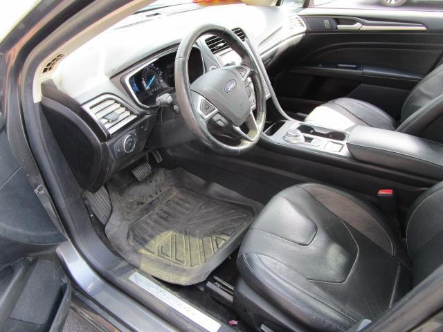 Ford Fusion Titanium FWD 2019