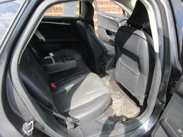 Ford Fusion Titanium FWD 2019