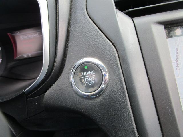 Ford Fusion Titanium FWD 2019