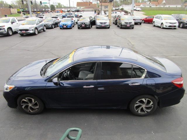 Honda Accord Sedan 4dr I4 CVT LX 2016