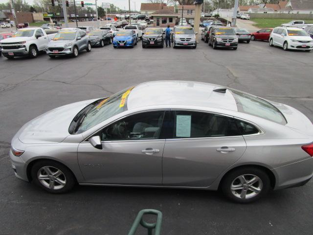 Chevrolet Malibu 4dr Sdn LS w/1FL 2021