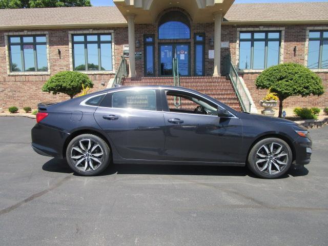 Chevrolet Malibu 4dr Sdn RS 2023
