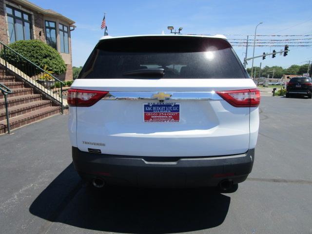 Chevrolet Traverse FWD 4dr LS w/1LS 2021