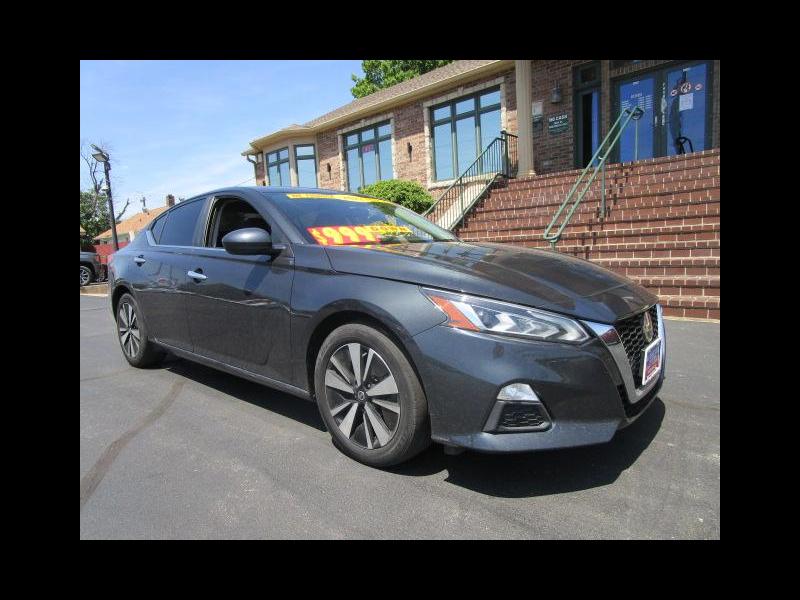 2022 Nissan Altima 2.5 SV Sedan