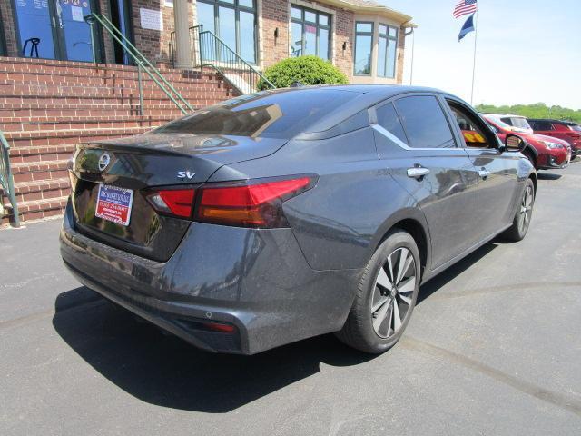 Nissan Altima 2.5 SV Sedan 2022