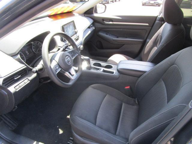 Nissan Altima 2.5 SV Sedan 2022