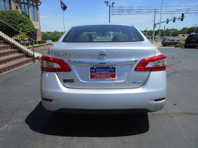 Nissan Sentra 4dr Sdn I4 CVT S 2014