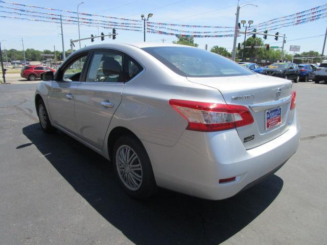 Nissan Sentra 4dr Sdn I4 CVT S 2014