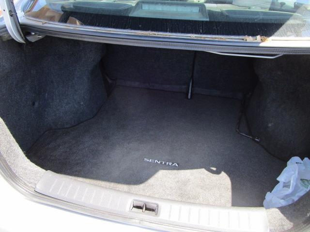 Nissan Sentra 4dr Sdn I4 CVT S 2014