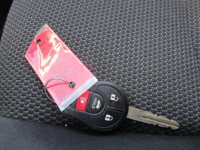 Nissan Sentra 4dr Sdn I4 CVT S 2014