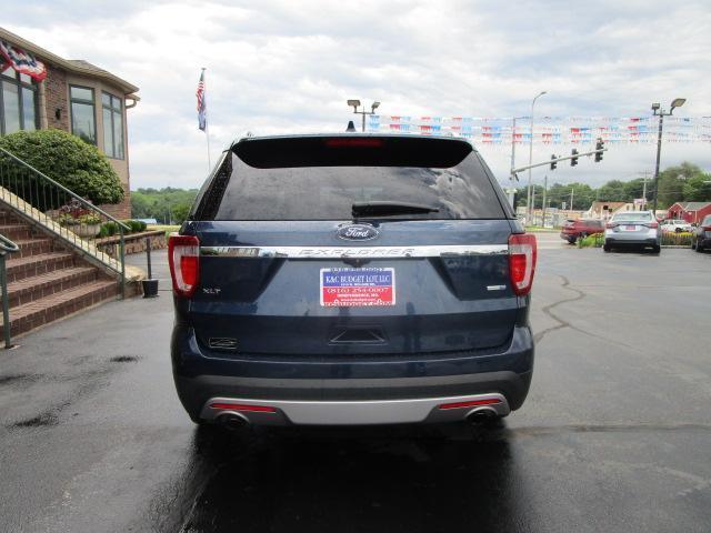 Ford Explorer XLT 4WD 2017