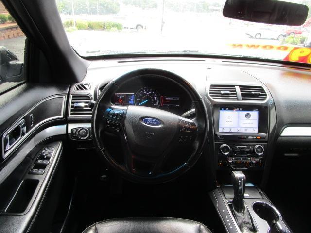 Ford Explorer XLT 4WD 2017