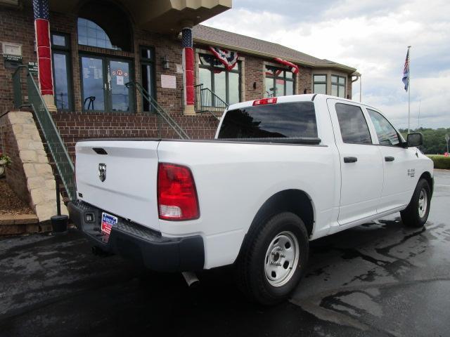 RAM 1500 Classic Tradesman 4x2 Crew Cab 5'7" Box 2020